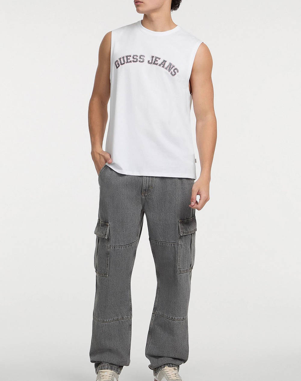 GUESS JEANS GJ MUSCLE COLLEGIATE - ORGANIC COTTON 160GSM МЪЖКА ТЕНИСКА
