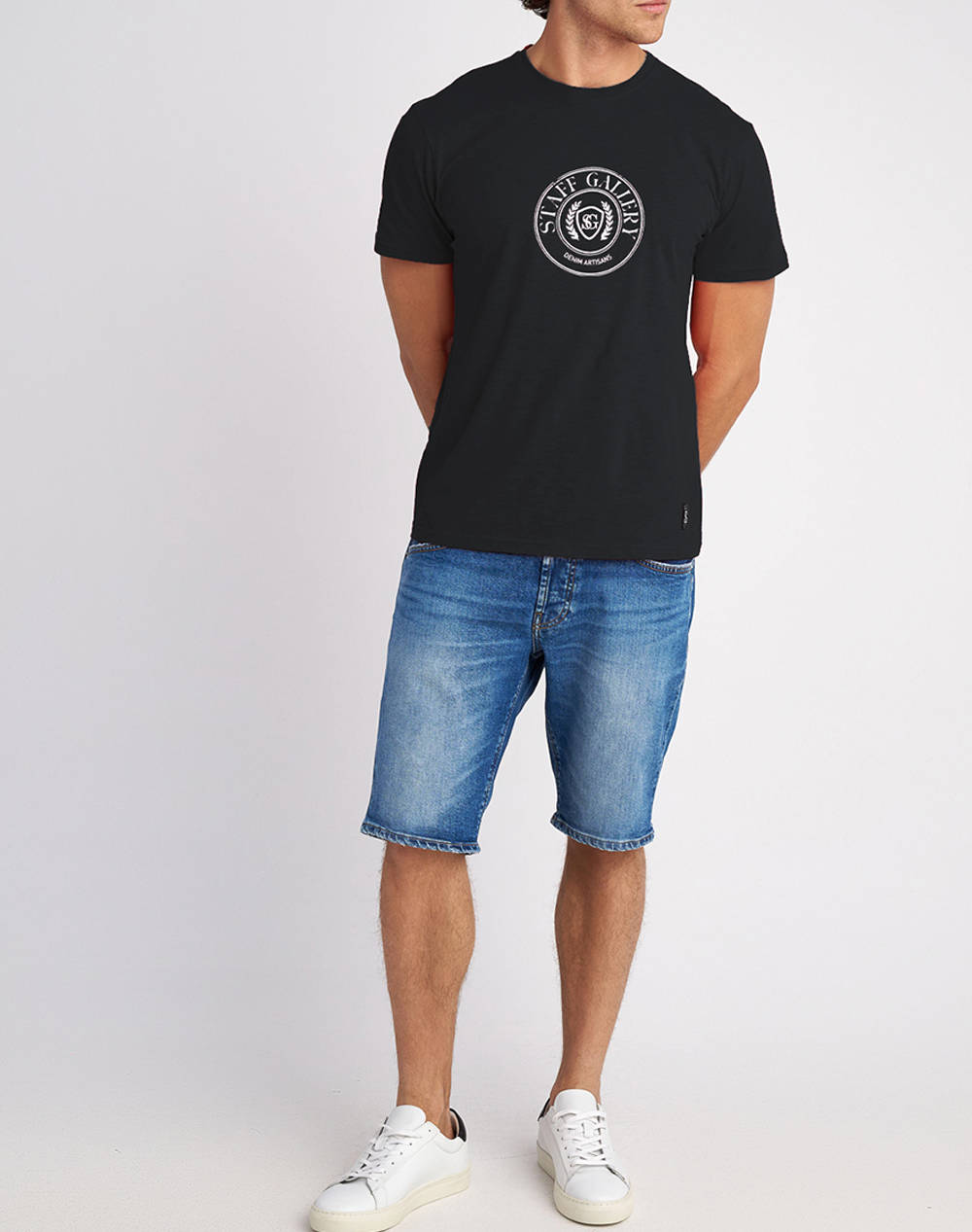 STAFF Man T-Shirt Leo