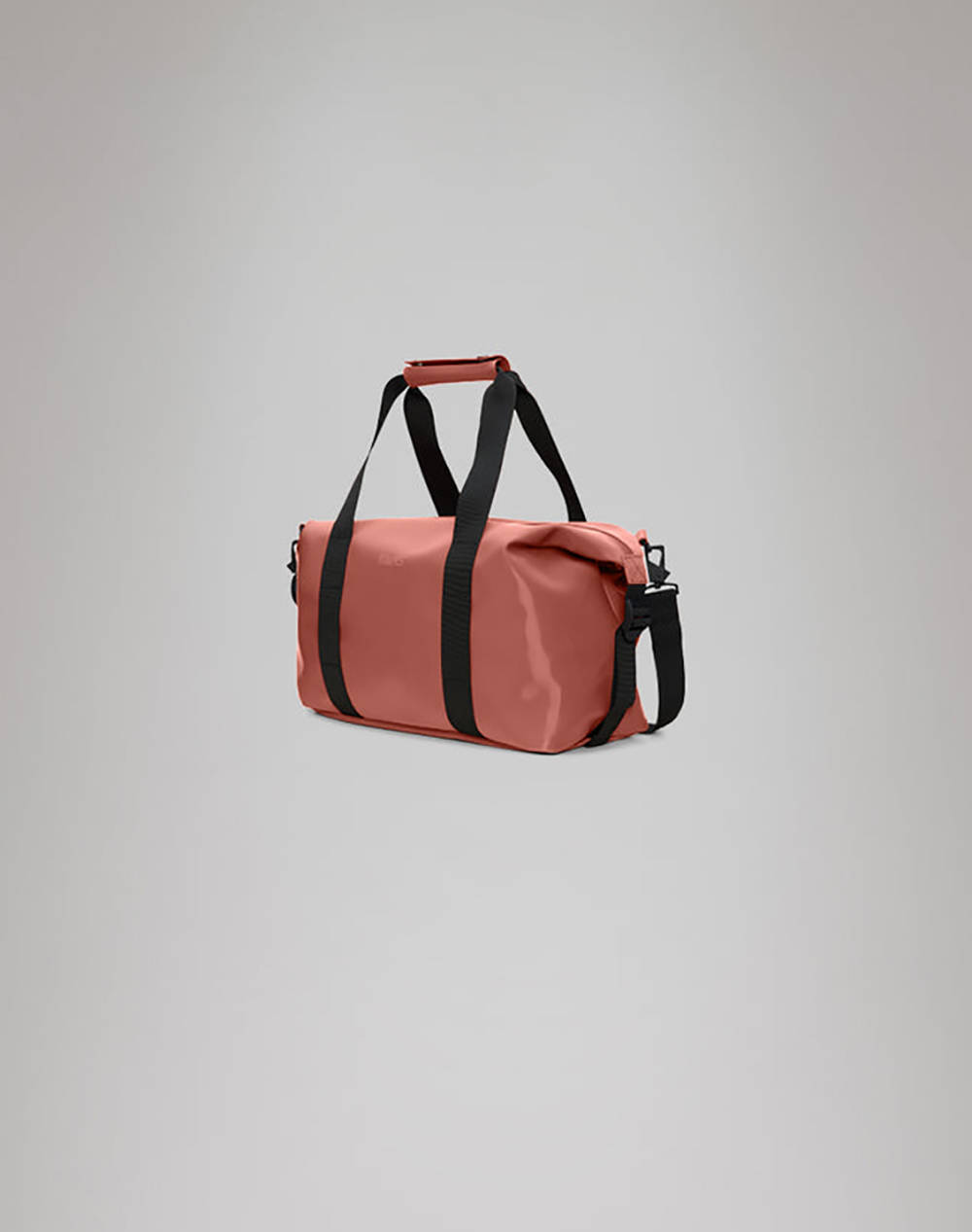 RAINS Hilo Weekend Bag Small W3 (Размери: 29 x 18 x 50см.)
