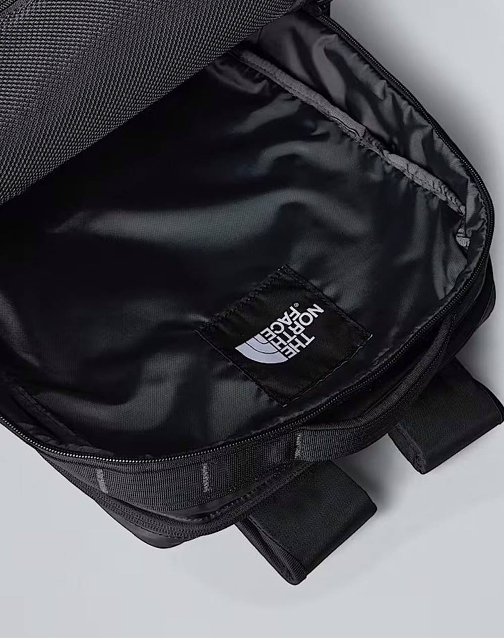 THE NORTH FACE BCV DAYPK (Размери: 28.5 x 13 x 46см.)
