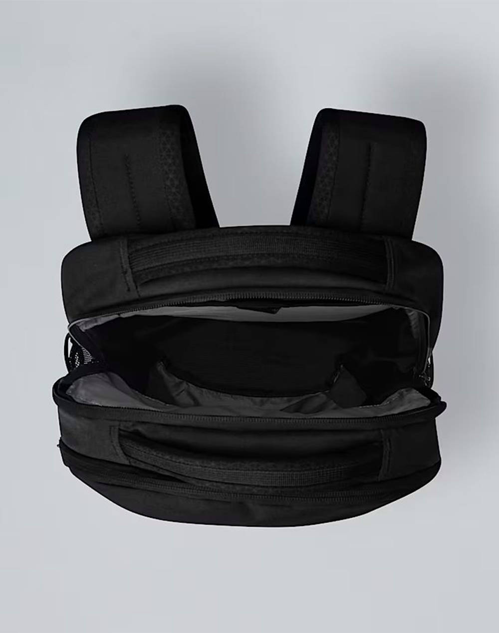 THE NORTH FACE VAULT BACKPACK (Размери: 27,9 x 21.6 x 45.7см.)