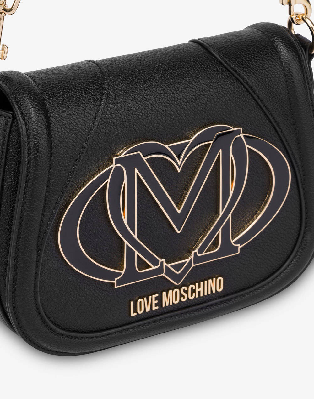 LOVE MOSCHINO ЧАНТА (Размери: 22 x 16 x 6.5см.)
