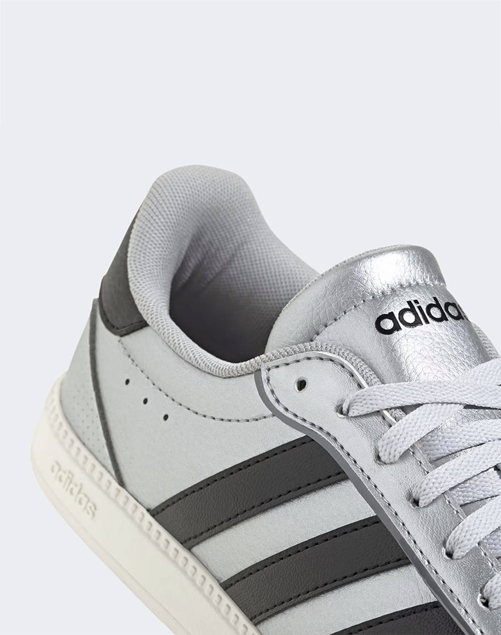 ADIDAS BREAKNET SLEEK