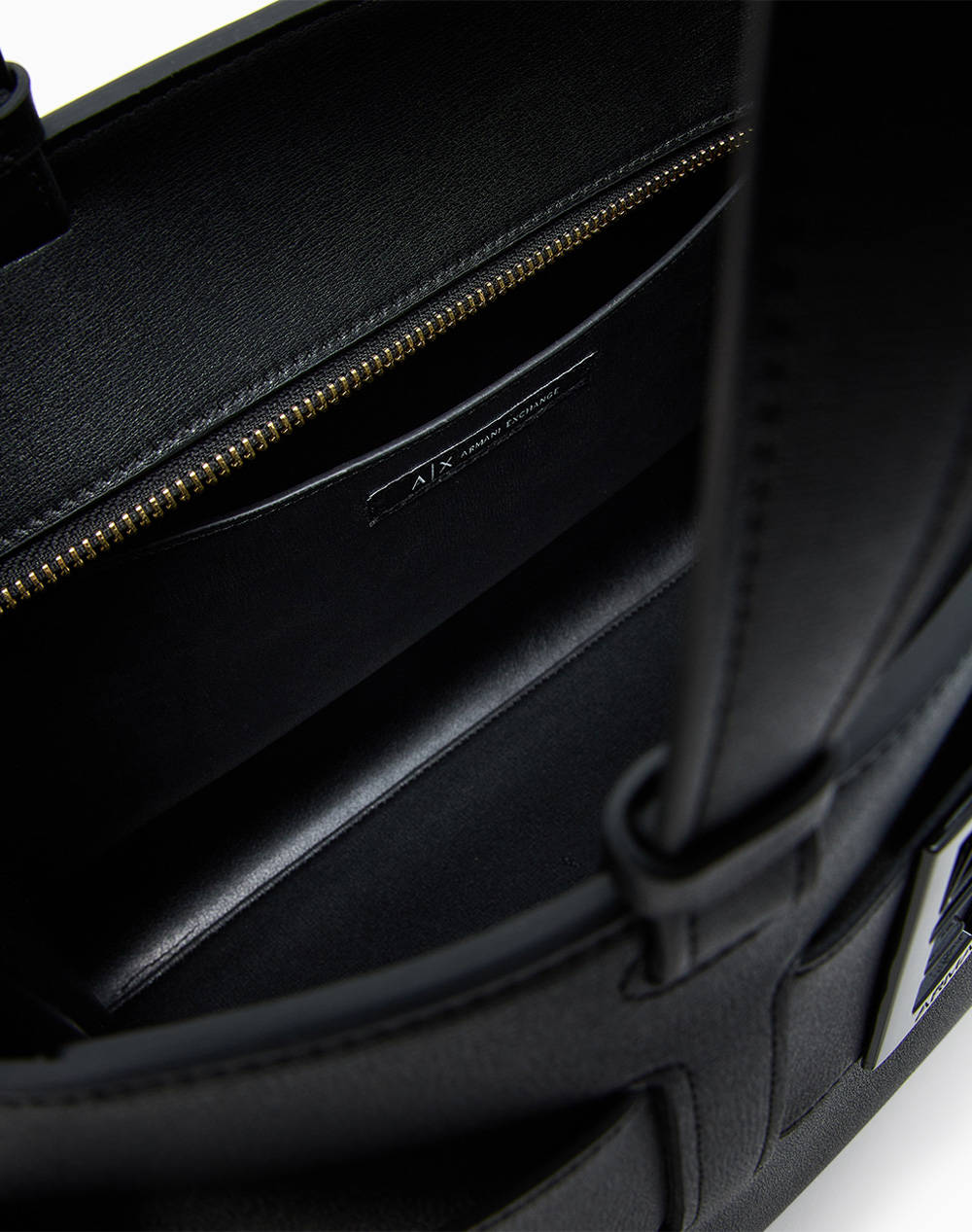 ARMANI EXCHANGE SHOPPING BAG (Размери: 32 x 15 x 24 см)