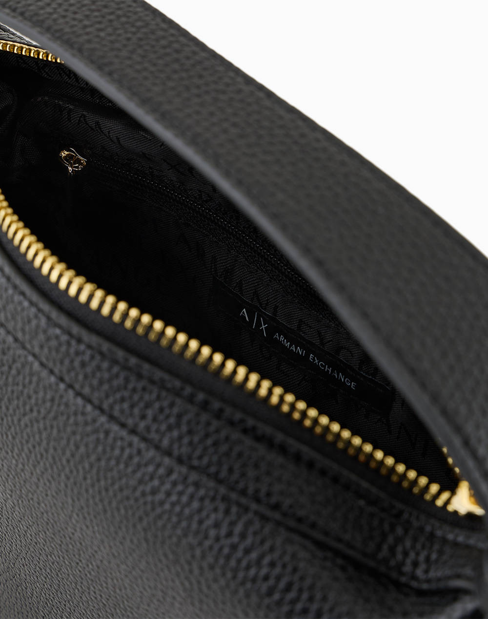 ARMANI EXCHANGE SHOULDER BAG (Размери: 23 x 7 x 16см)