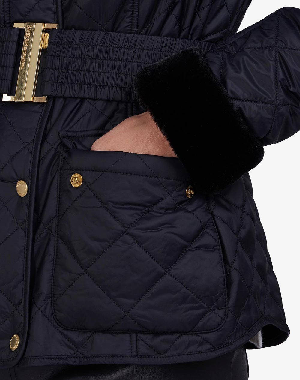 BARBOUR INTERNATIONAL ЯКЕ QUILT