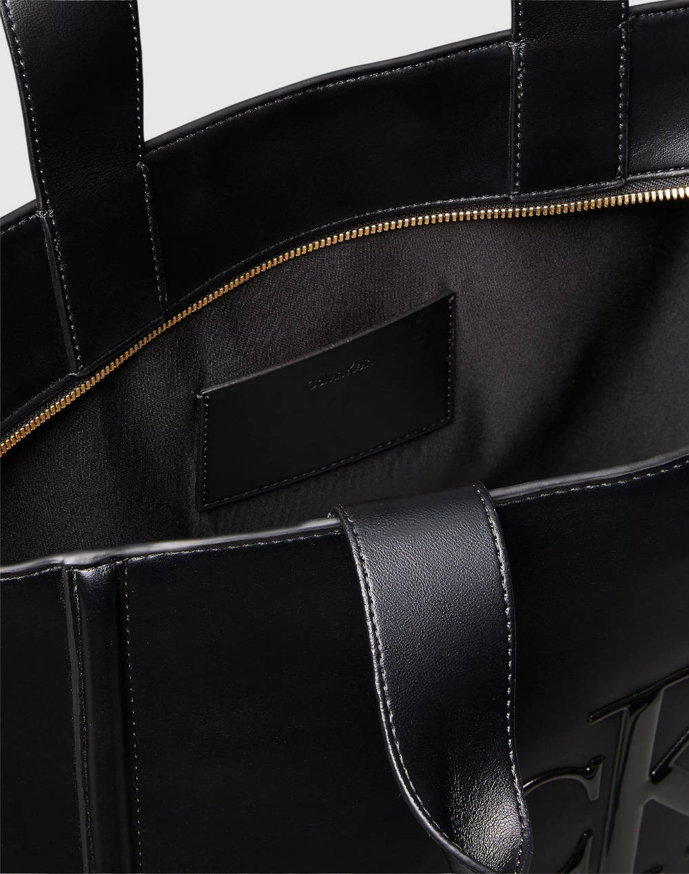 CALVIN KLEIN RAISED CK MEDIUM TOTE (Размери: 33 x 27.5 x 15см.)