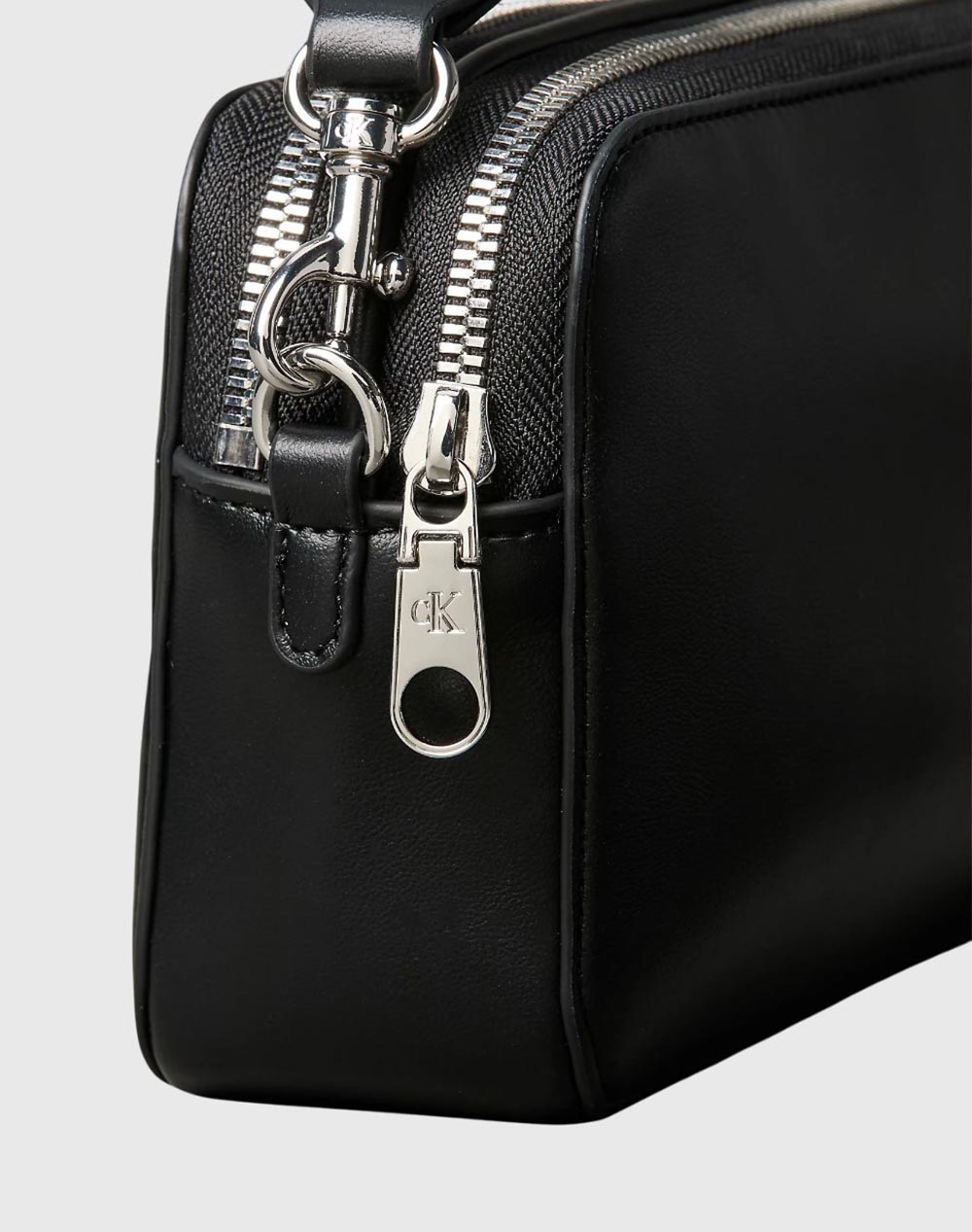 CALVIN KLEIN WEBBING DOUBLE STRAP CAMERA BAG