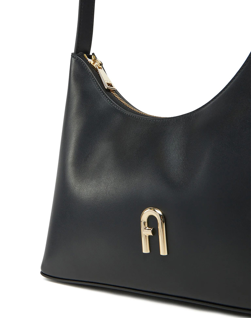 FURLA ЧАНТА (Размери: 34 x 16 x 9см.)