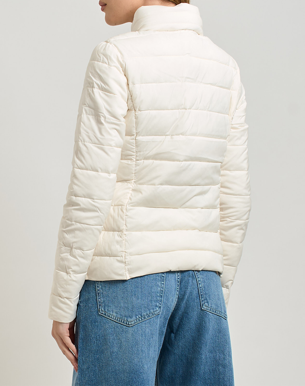 GUESS SOLID HEAVY DIANN PUFFER JACKE ДАМСКО ЯКЕ