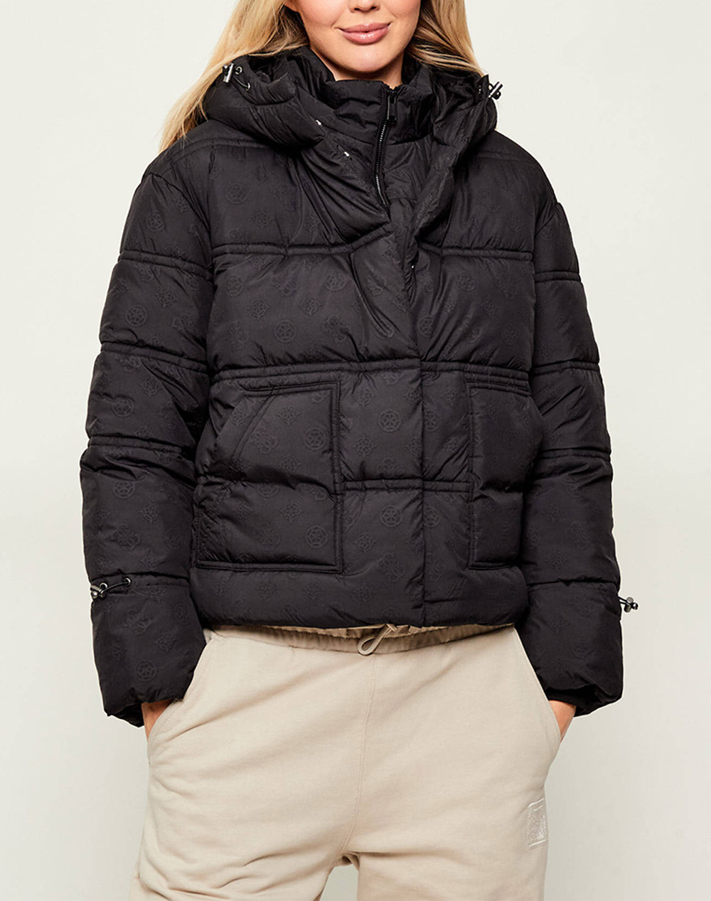 GUESS NEW DAISY CROP LOGO PUFFER ДАМСКО ЯКЕ