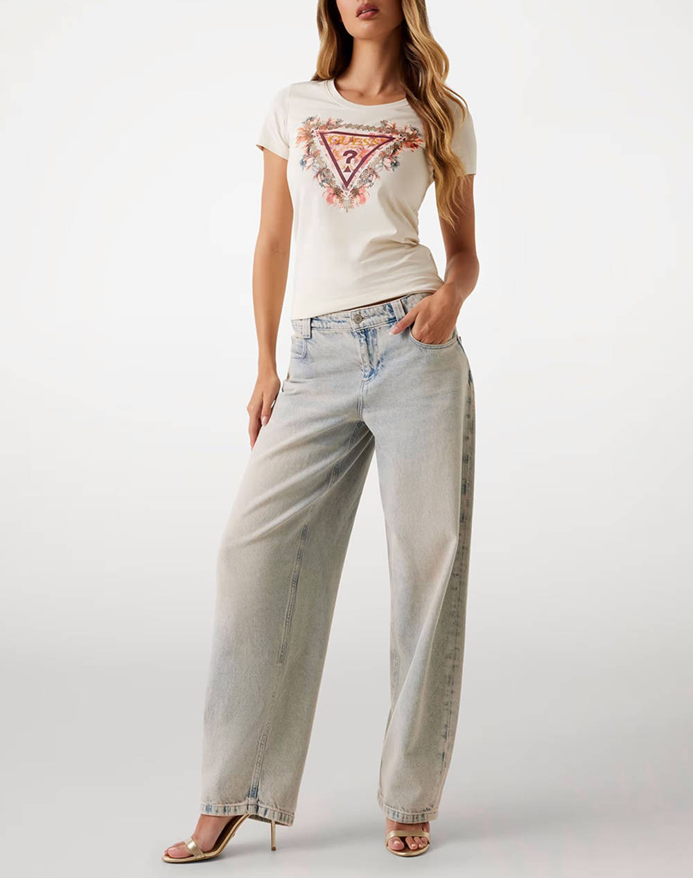 GUESS SS TRIANGLE FLOWERS TEE МЪЖКА ТЕНИСКА