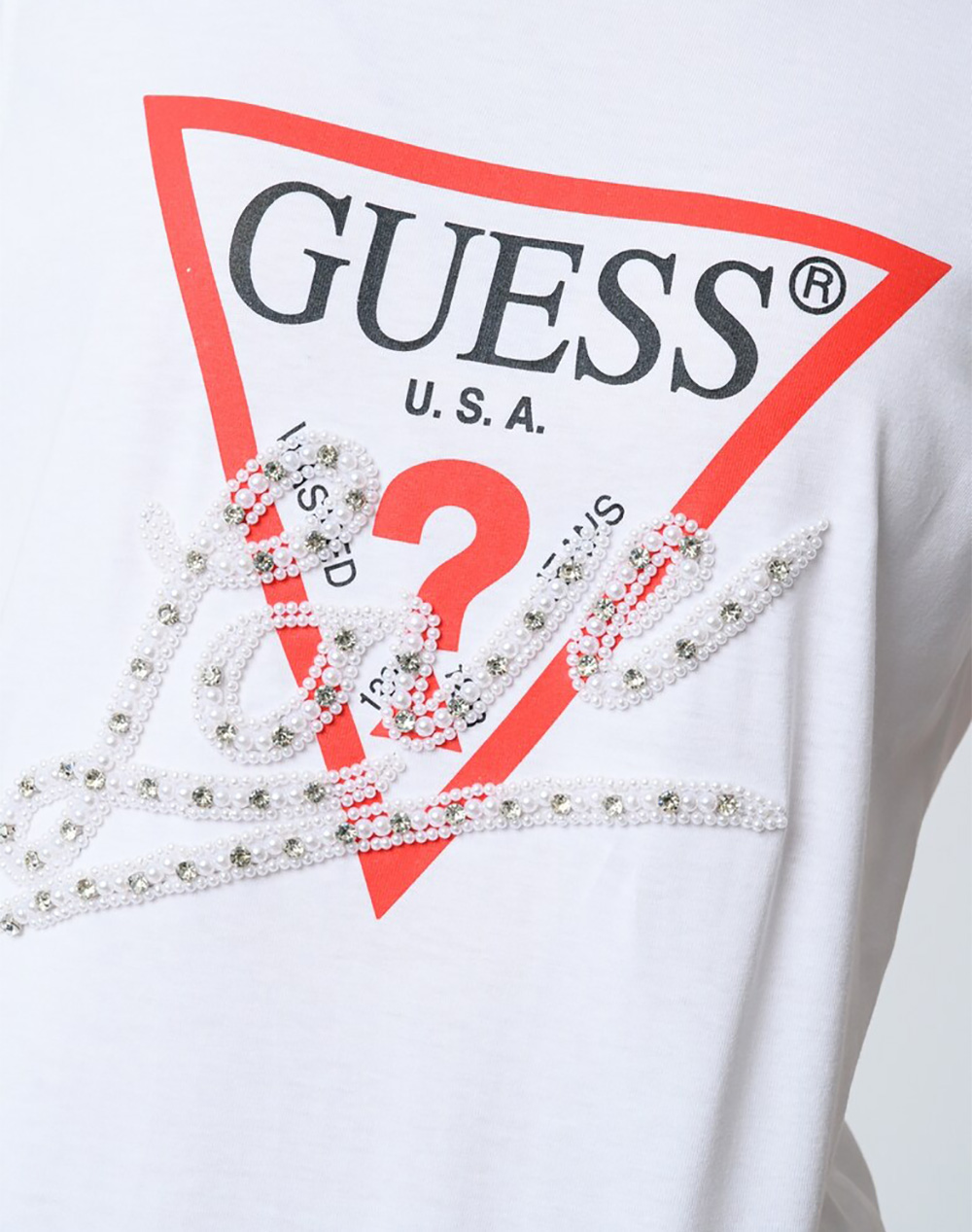 GUESS SS CN PEARLS LOVE TRIANGLE TEE ДАМСКА БЛУЗА