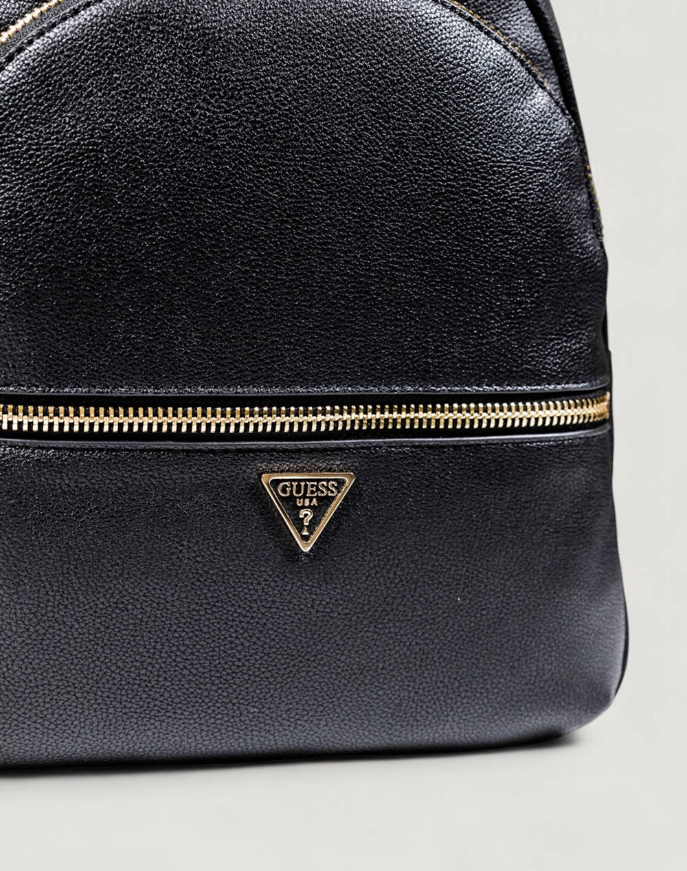 GUESS MANHATTAN II LARGE BACKPACK ДАМСКА ЧАНТА (Размери: 25 x 33 x 13см.)