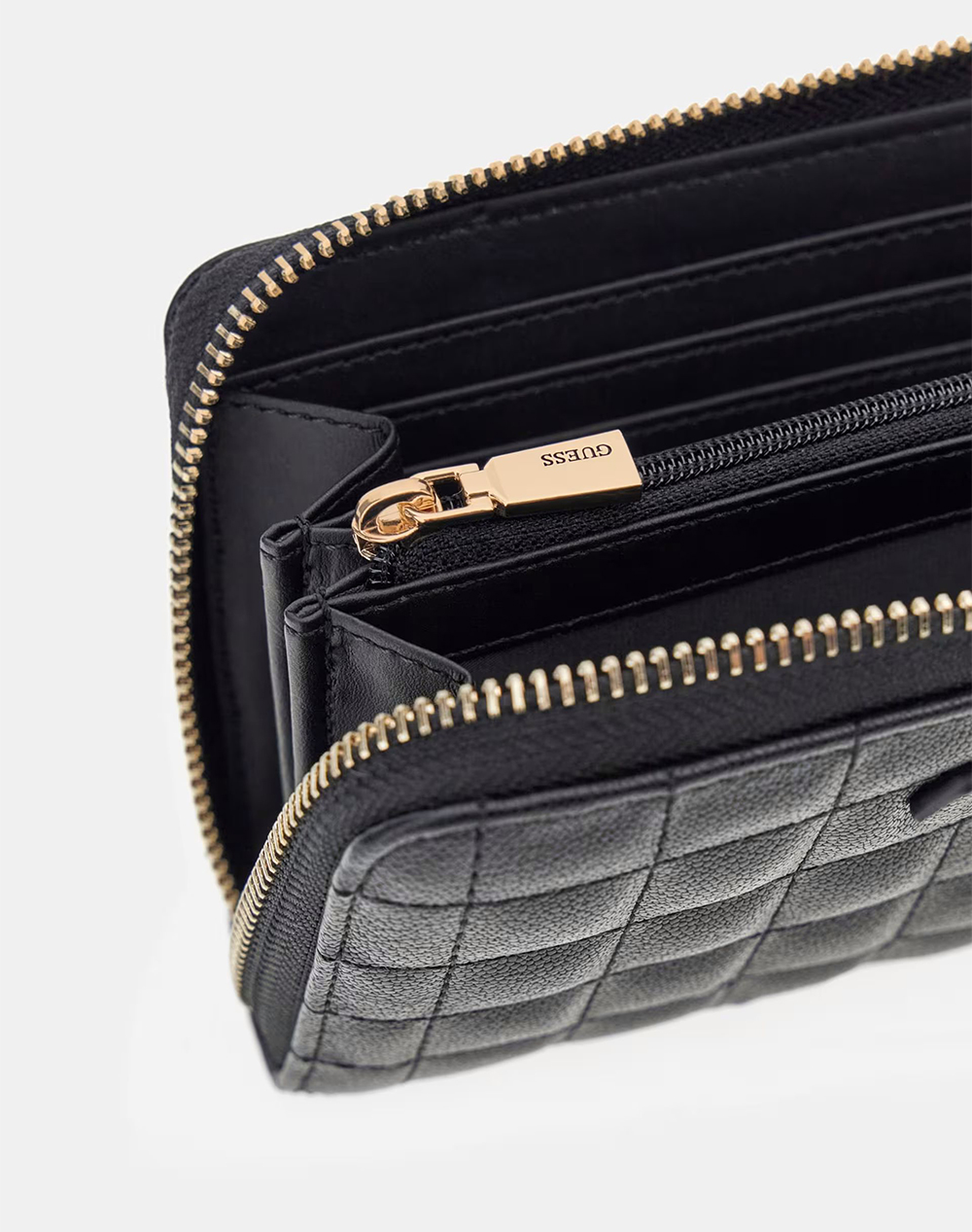 GUESS NADIRA SLG LARGE ZIP AROUND ДАМСКИ ПОРТФЕЙЛ