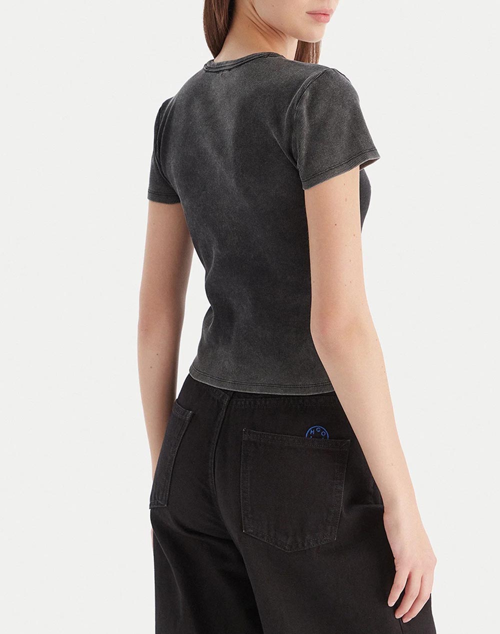 HUGO Dever_B 10257055 01