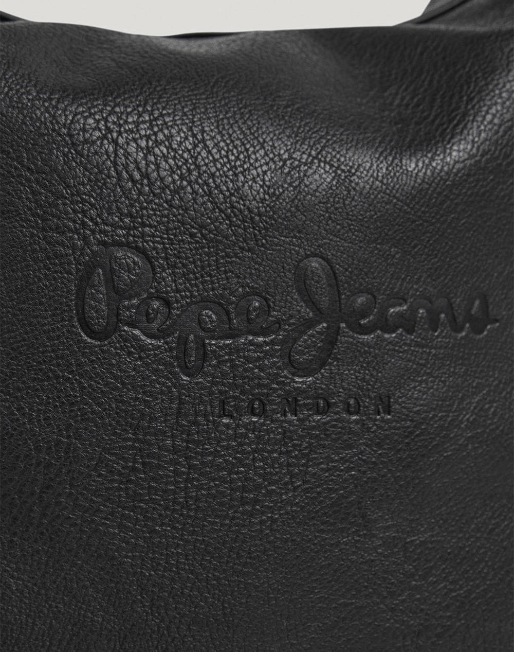 PEPE JEANS DROP 2 CADDY CODE ДАМСКА ЧАНТА (Размери: 26 x 18 x 10.5см.)