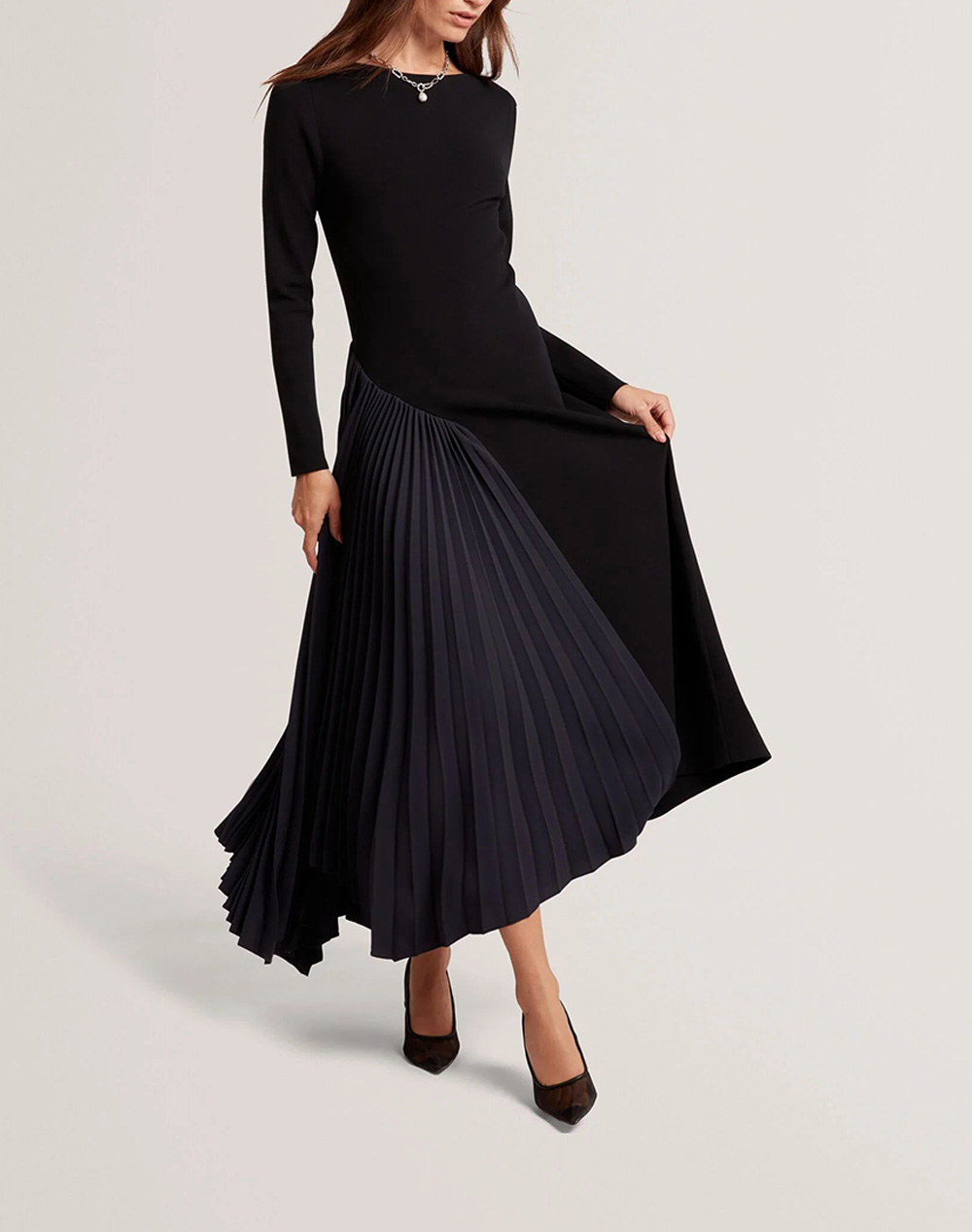 TED BAKER BELVIEE Long Sleeve Knit Midi Dress with Pleat P