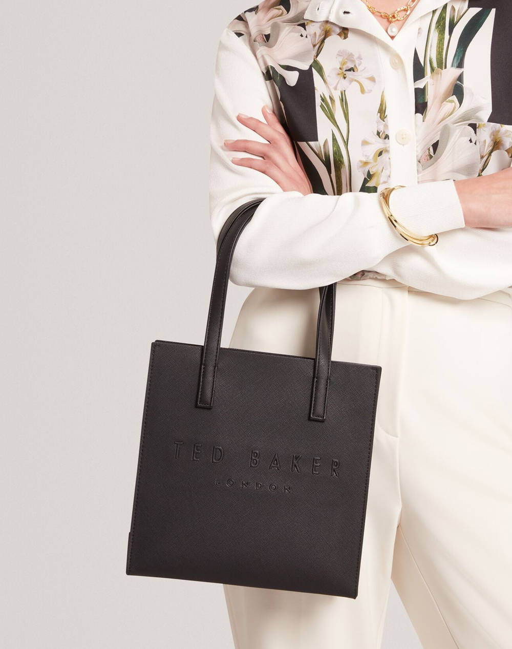 TED BAKER SEACON Crosshatch Small Icon Bag (Размери: 25 x 25 x 12см.)