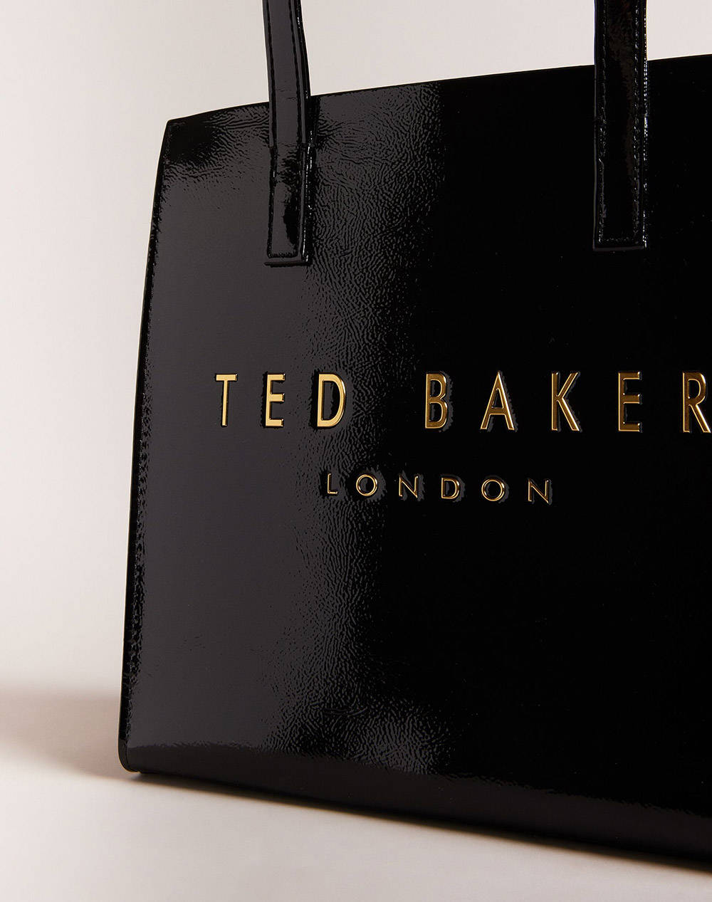 TED BAKER CRINION Crinkle Small Icon Bag (Размери: 25 x 25 x 12см.)