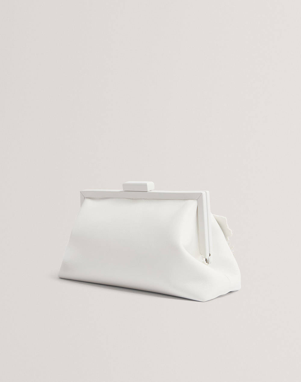 TED BAKER FIORELL Flower 3D Applique Clutch Bag (Размери: 21 x 11.5 x 7.5см.)
