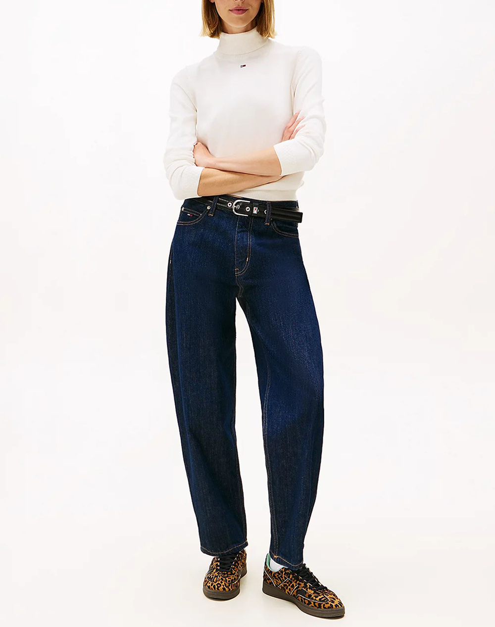 TOMMY JEANS TJW ESSENTIAL TRTLNK SWEATER