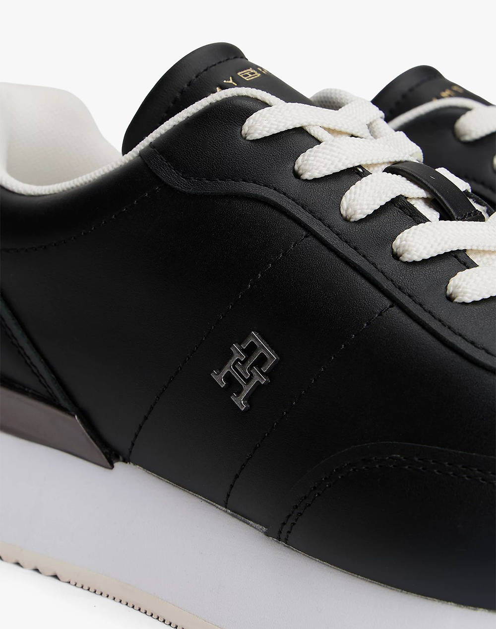 TOMMY HILFIGER CHIC FASHION RUNNER