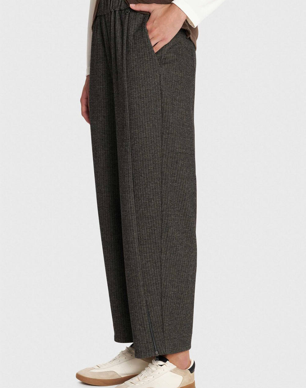 ALE ПАНТАЛОНИ