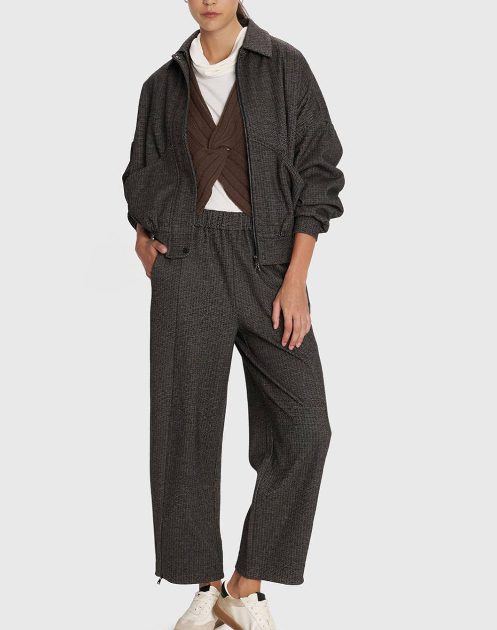 ALE ПАНТАЛОНИ