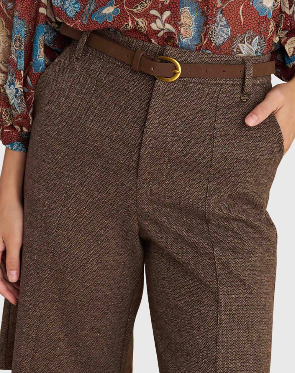 ATTRATTIVO КЪСИ ПАНТАЛОНИ