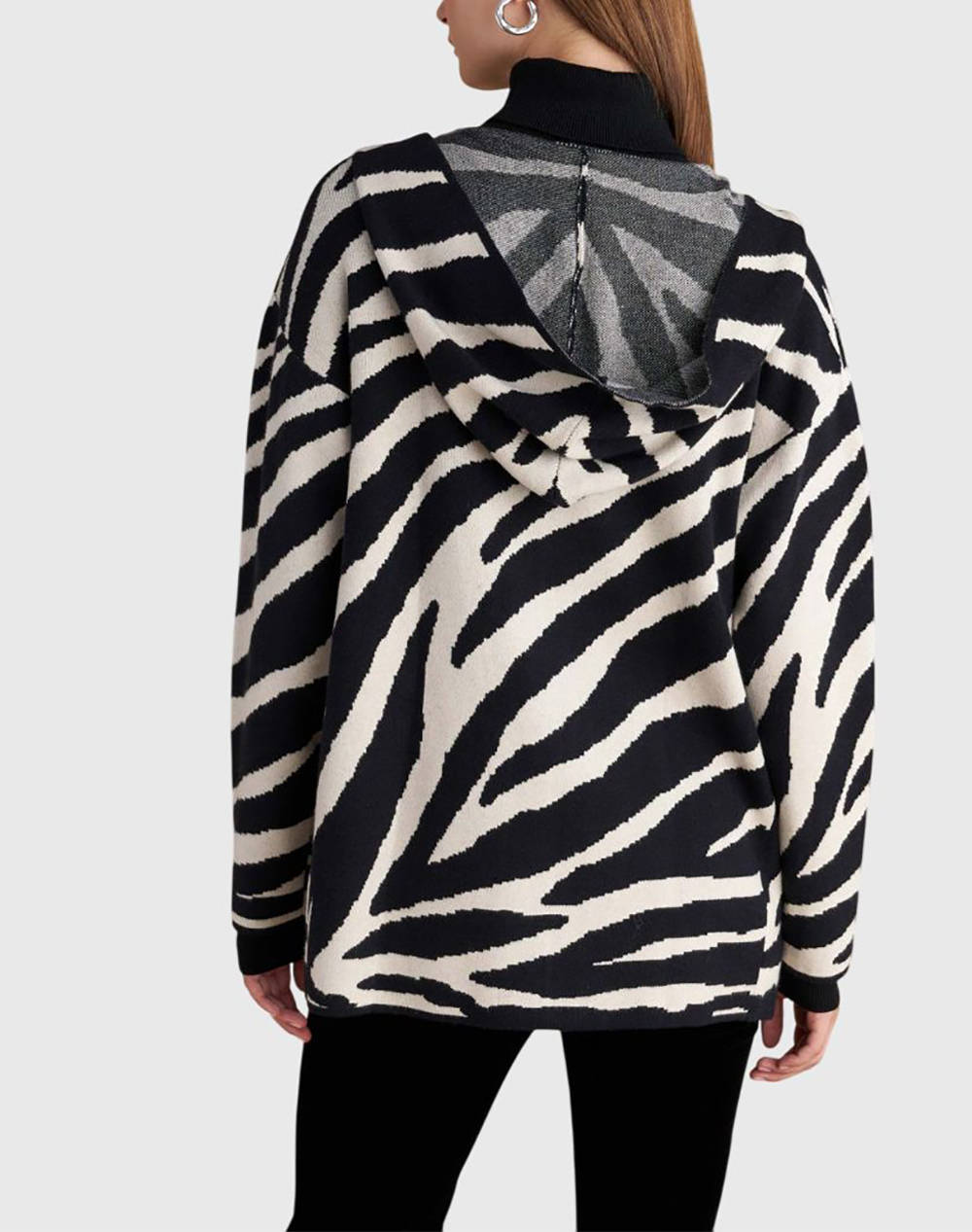 ATTRATTIVO Жилетка