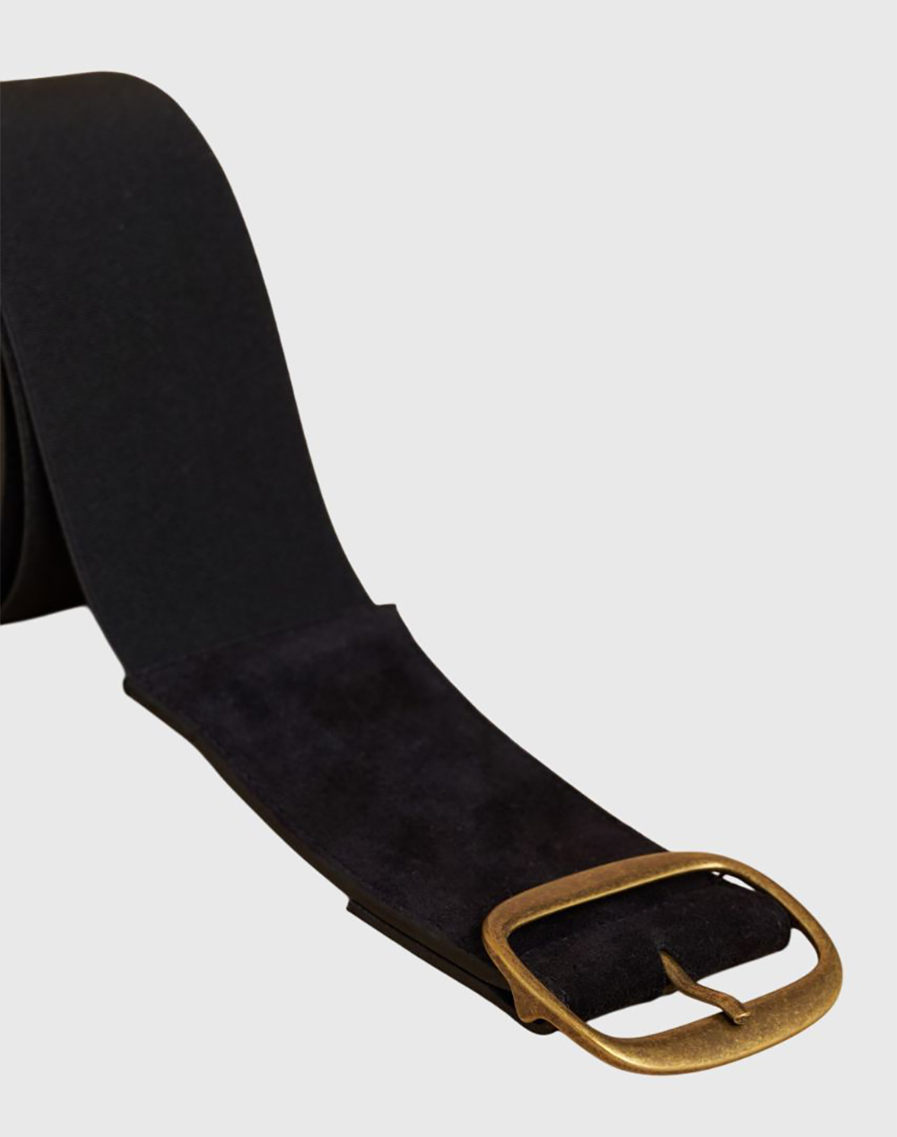 ATTRATTIVO КОЛАН