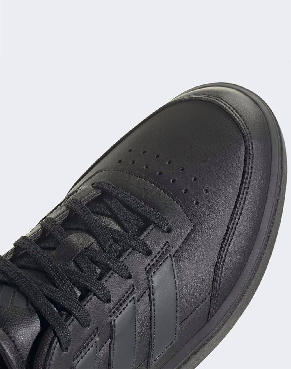 ADIDAS COURTBLOCK