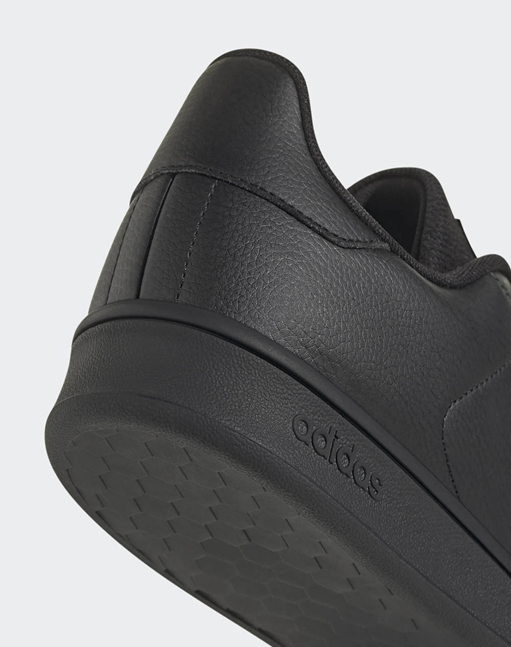 ADIDAS URBAN COURT