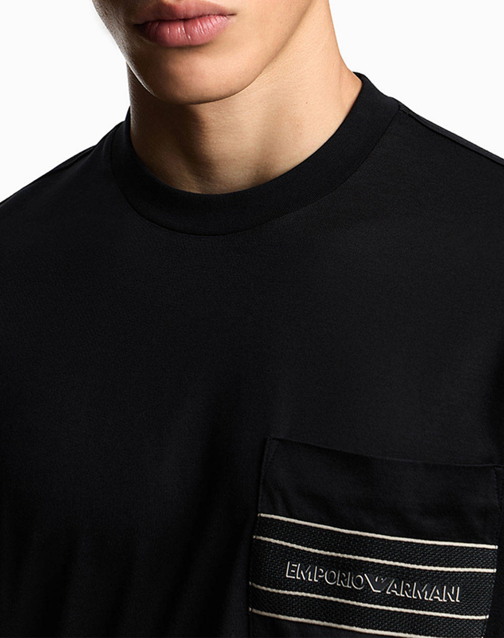 EMPORIO ARMANI T-SHIRT
