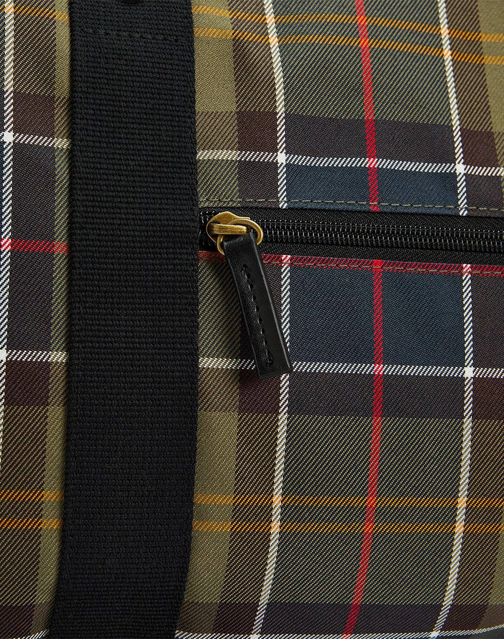 BARBOUR BARBOUR TORRIDON TARTAN HOLDALL (Размери: 44 x 20 x 29см.)