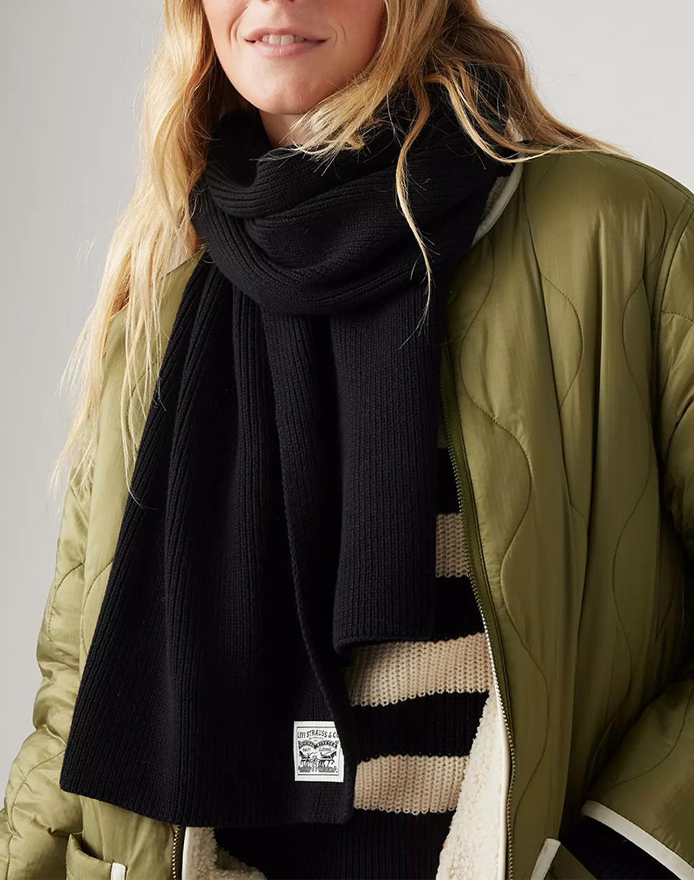 LEVIS BACK PATCH SCARF