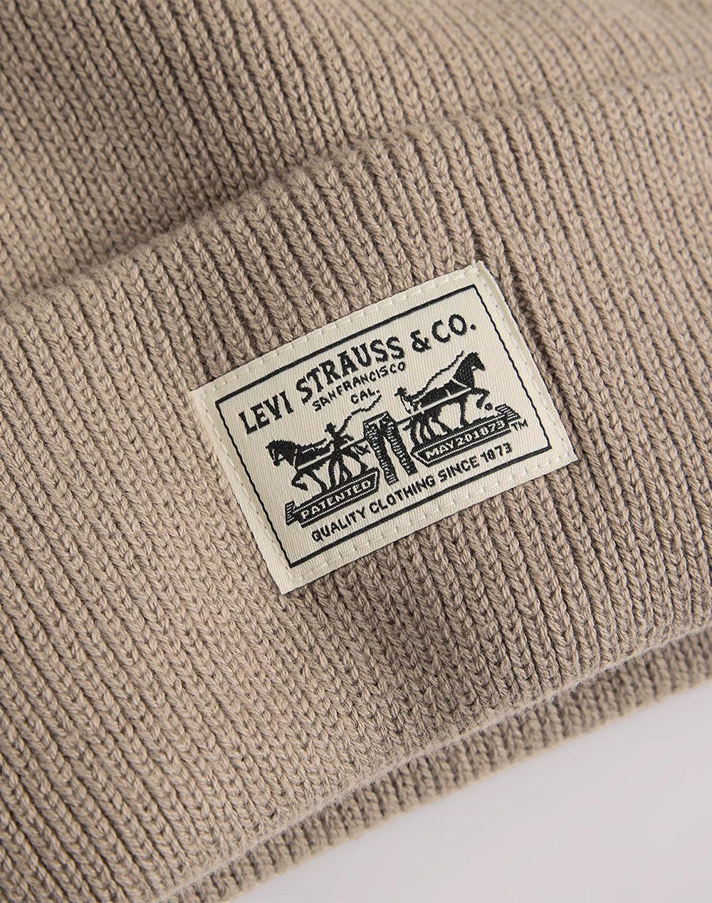 LEVIS BACKPATCH BEANIE