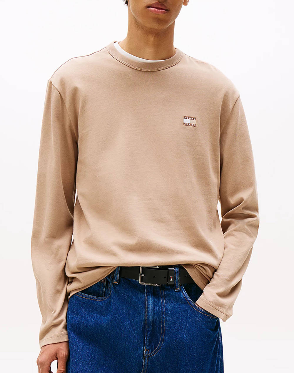 TOMMY JEANS TJM REG BADGE TEE LS