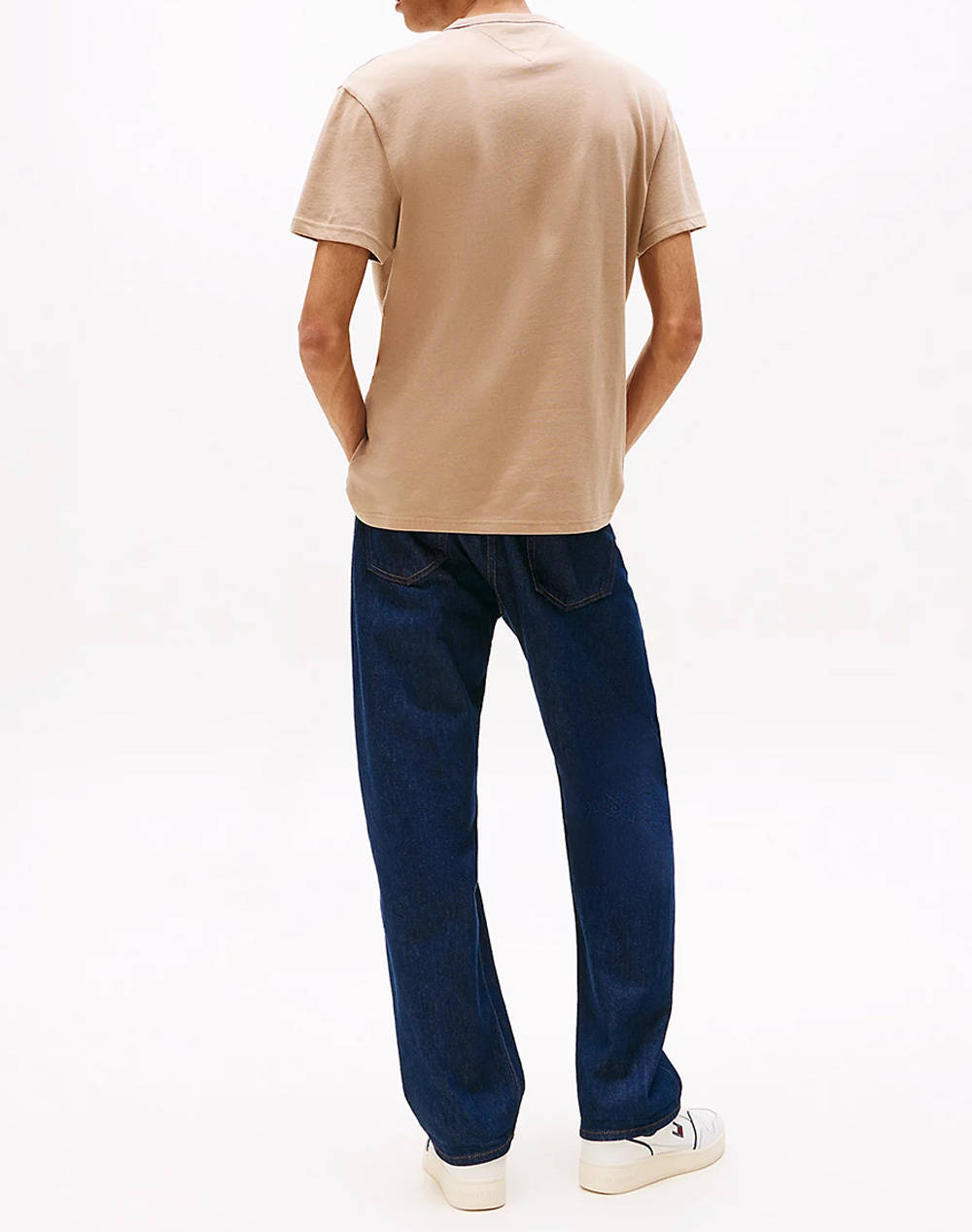 TOMMY JEANS TJM REG BADGE TEE EXT