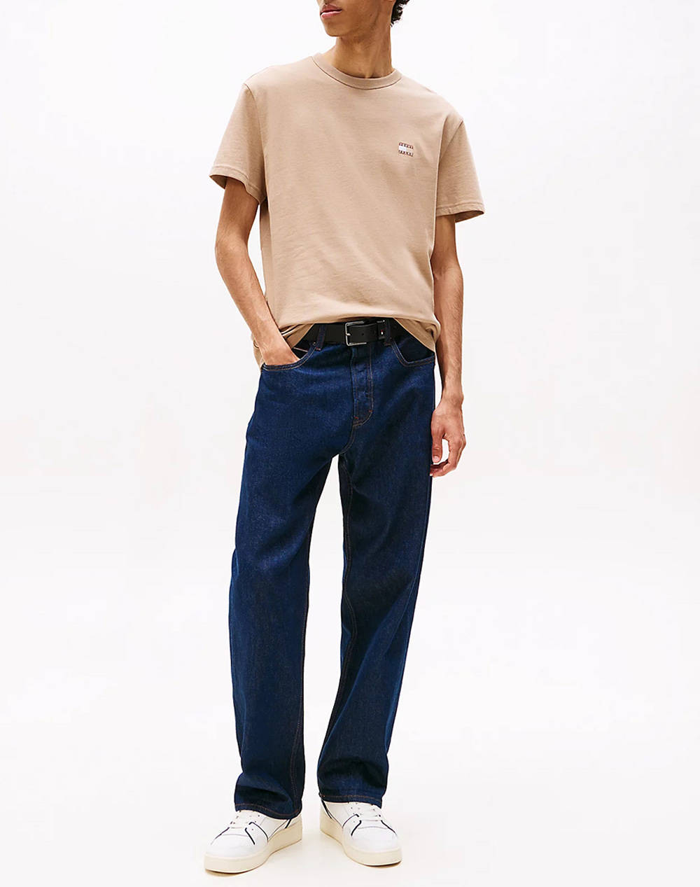 TOMMY JEANS TJM REG BADGE TEE EXT