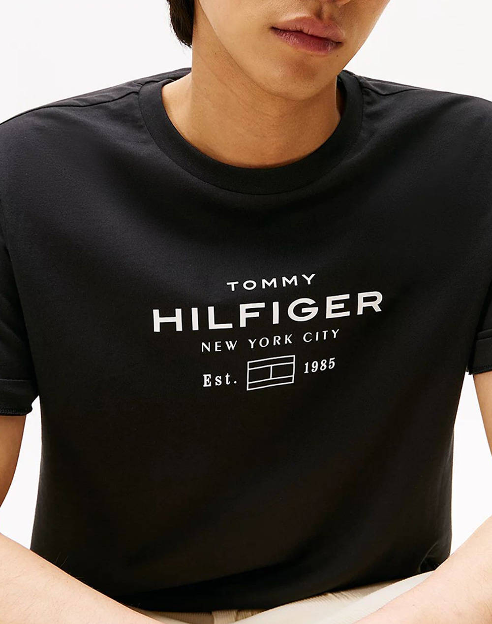TOMMY HILFIGER HILFIGER STACK GRAPHIC TEE