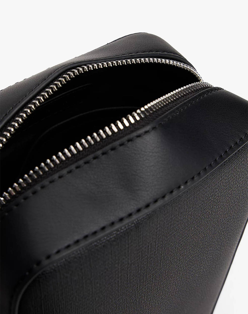 TOMMY HILFIGER TH MODERN MINI REPORTER (Размери: 20.5 x 7 x 15см.)