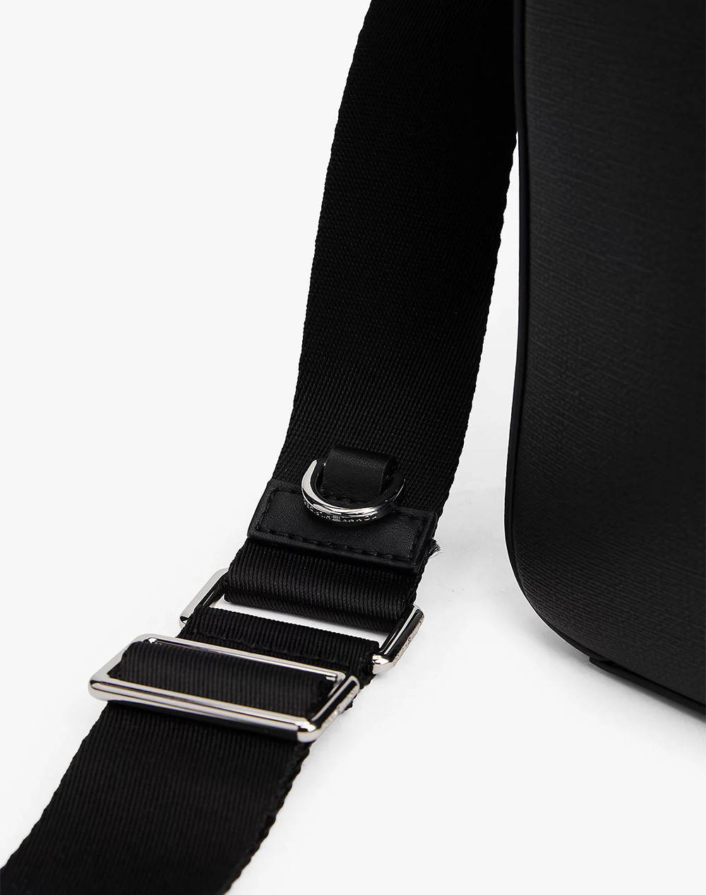 TOMMY HILFIGER TH MODERN MINI REPORTER (Размери: 20.5 x 7 x 15см.)