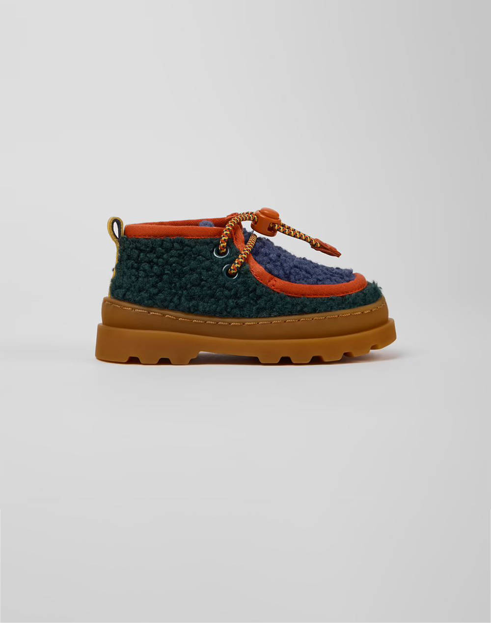 CAMPER Brad Arume,Brad Lirio/Brutus Ry Abeja