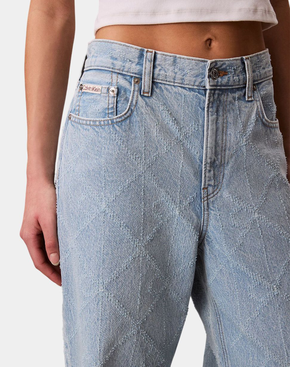 CALVIN KLEIN JEANS LOW RISE BAGGY NEEDLEPUNCH CK TR