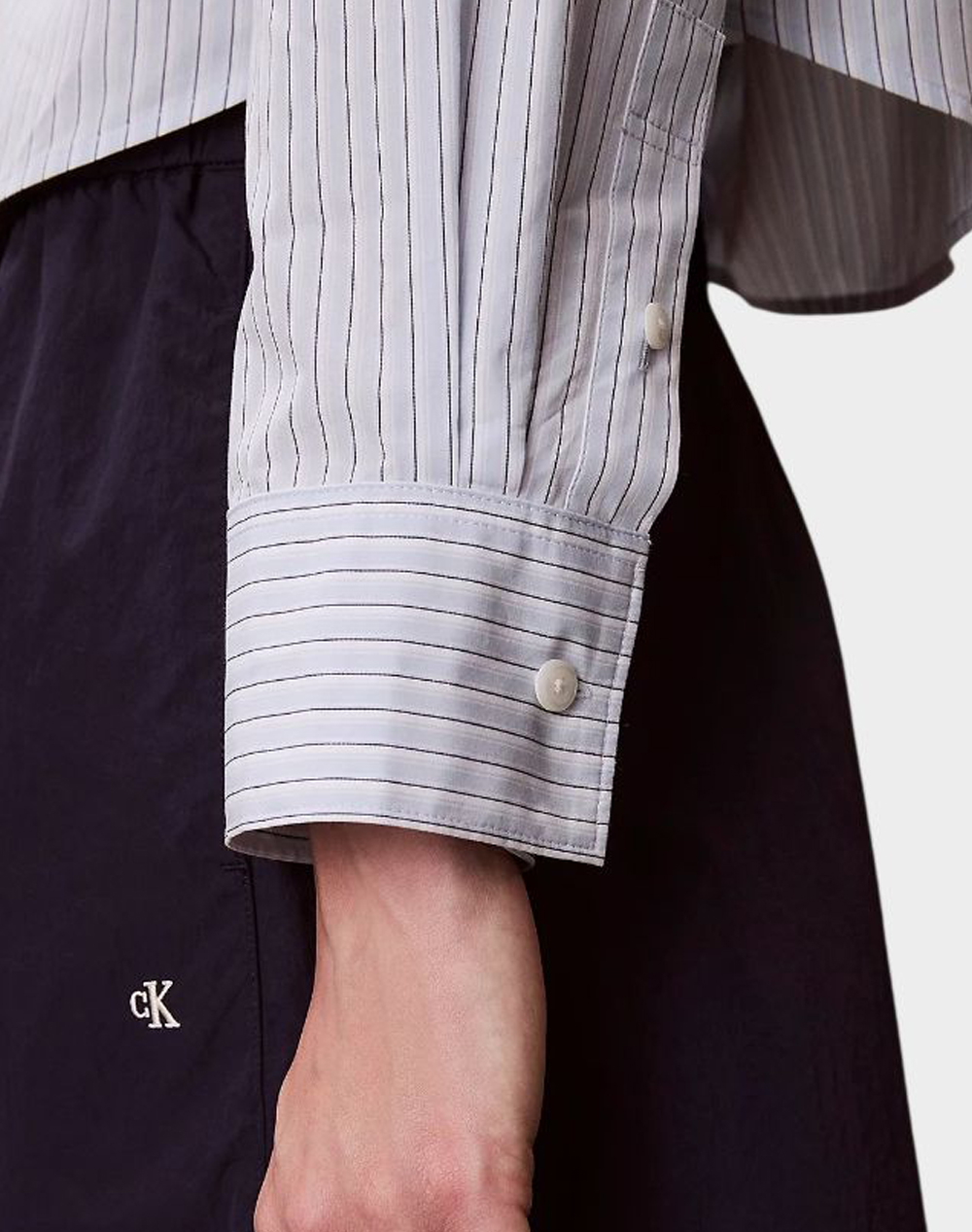 CALVIN KLEIN JEANS YARNDYE COTTON POPLIN CROPPED SH