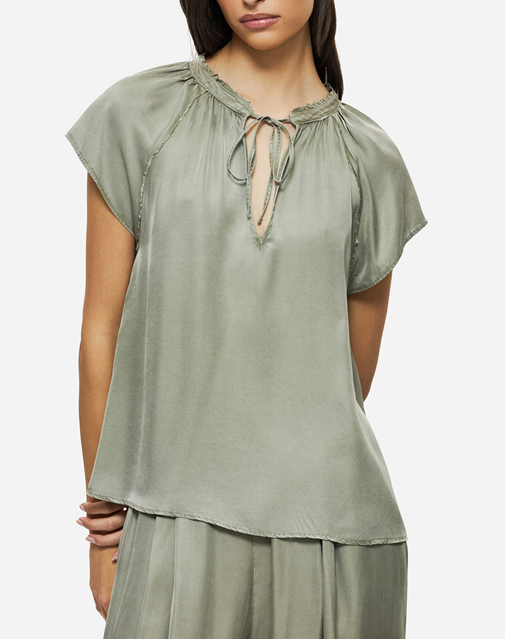 DIRTY LAUNDRY RELAXED RAGLAN TOP