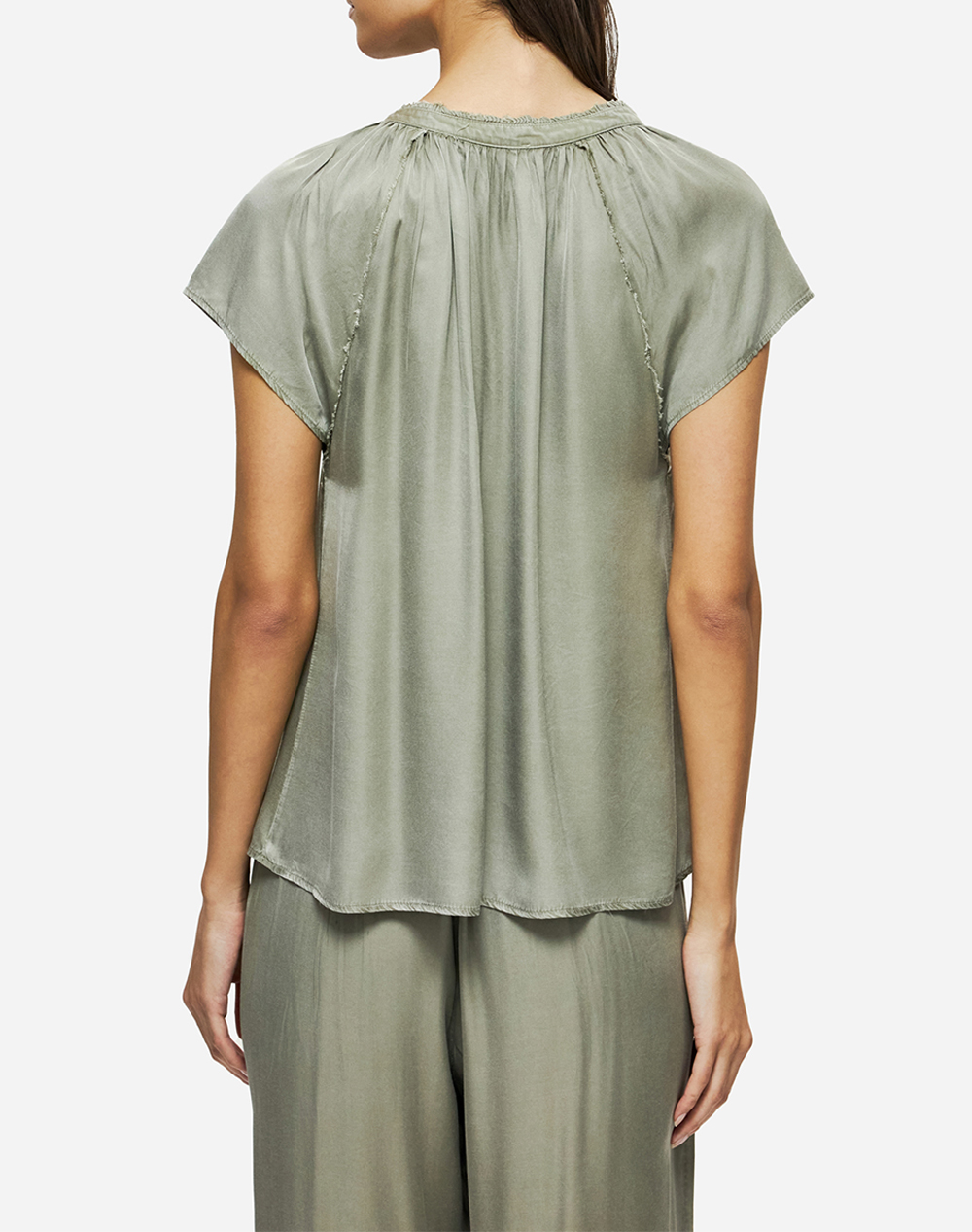 DIRTY LAUNDRY RELAXED RAGLAN TOP