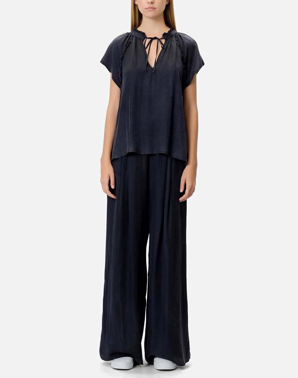 DIRTY LAUNDRY RELAXED RAGLAN TOP